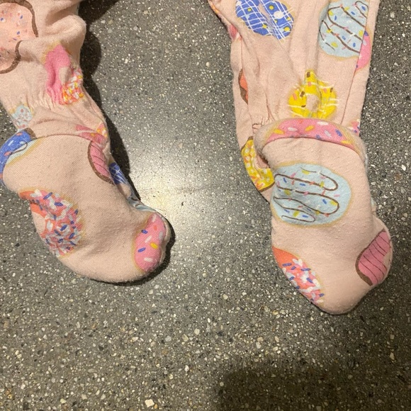 Angel Dear Girls 0-3 months Donut Zippered Footie Pajama Bamboo Pink Ruffle‎ - Picture 5 of 6